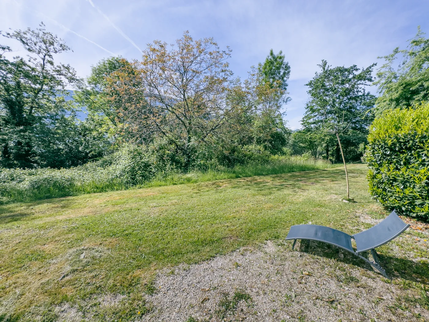 Emplacement de camping au bord du lac